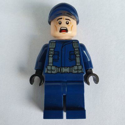 Figurine Guard in Dark Blue Cap, Scared du set 10758