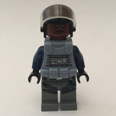 Minifigure ACU Trooper with Sand Blue Armor and Reddish Brown Skin from set 75919