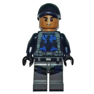 Minifigurka ACU Trooper in Dark Blue Cap z zestawu 75916