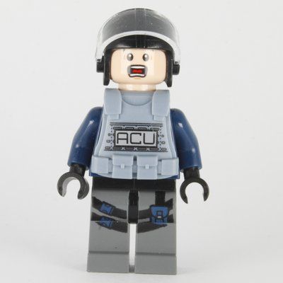 Minifiguur ACU Trooper with Sand Blue Armor, Scared uit set 75915