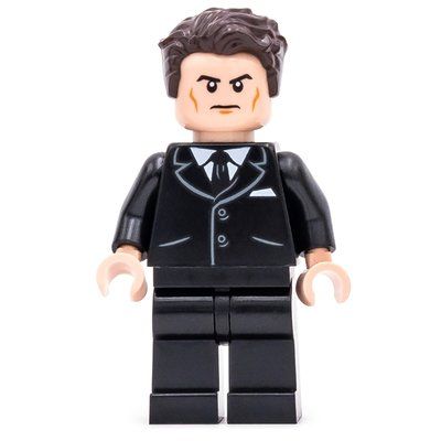 Minifigurka Eli Mills z zestawu 75930