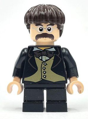 Figurine Professor Filius Flitwick, Black Suit with Printed Bow Tie du set 4842