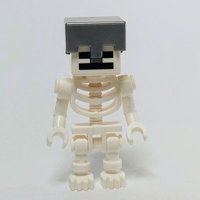 Minifigure Skeleton, Square Skull, Flat Silver Helmet del set 21127