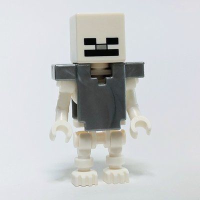 Minifigure Skeleton, Square Skull, Flat Silver Armor del set 21127
