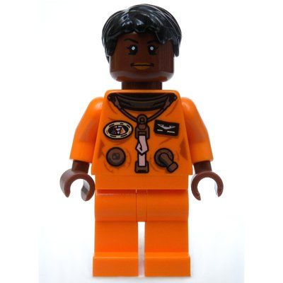 Minifiguur Mae Jemison uit set 21312