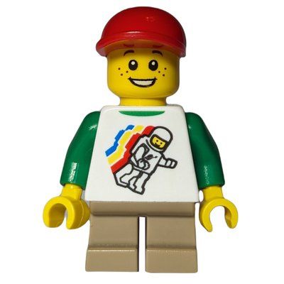 Figurine Boy, Floating Classic Spaceman on Shirt, Short Tan Legs, Red Cap du set 60024