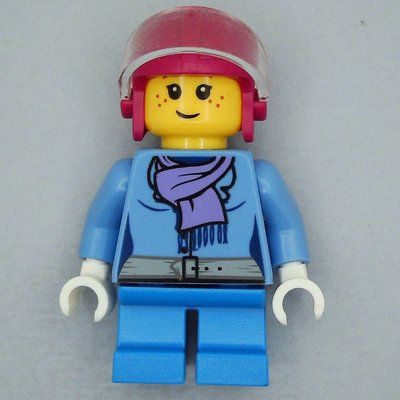 Minifigur Girl, Medium Blue Jacket with Medium Lavender Scarf, Short Dark Azure Legs, Magenta Helmet with Visor aus Set 60133
