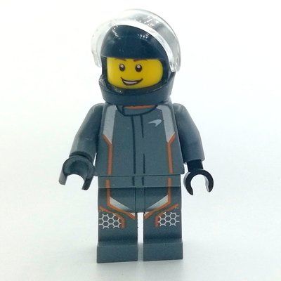 Minifigure Race Driver, Dark Bluish Gray Torso, Dark Bluish Gray Legs, Black Helmet, McLaren del set 75892