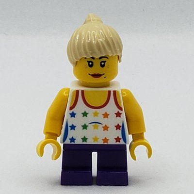 Figurine Girl, Tank Top with Rainbow Colored Stars, Short Dark Purple Legs, Tan Hair du set 9348