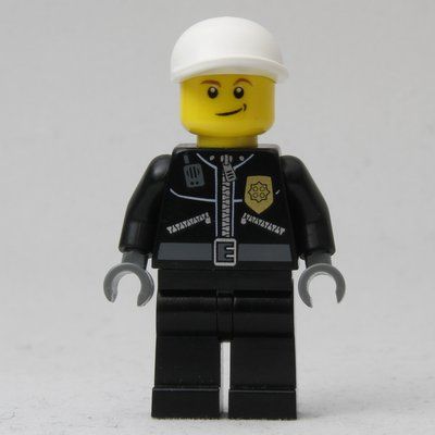 Figurine Policeman, Black Jacket with Zipper, Radio, Badge, and 'POLICE' on Back, White Cap (3626b Head) du set 3658