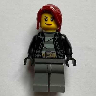 Figurine Criminal, Woman, Open Black Jacket over Prison Shirt, Dark Red Hair du set 60143