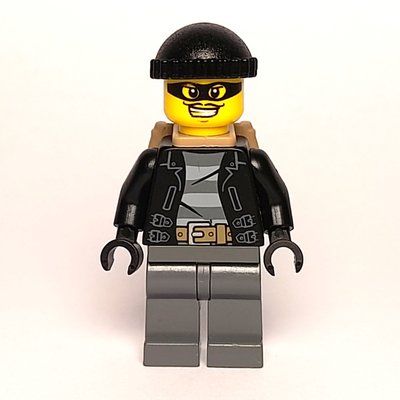 Minifigur Criminal, Open Black Jacket over Prison Shirt, Dark Bluish Grey Legs, Black Hat, Dark Tan Backpack, Black Eyemask aus Set 60045