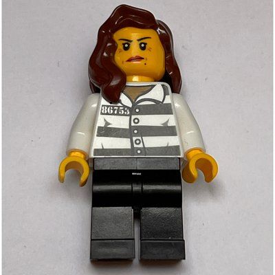 Minifigur Criminal, Woman, Prison Shirt with #86753, Reddish Brown Hair aus Set 60246