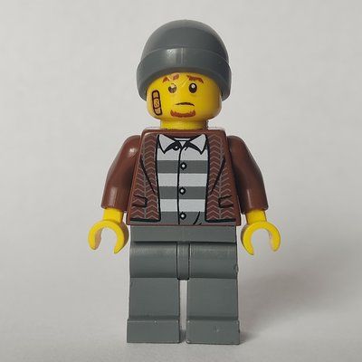 Minifigura Criminal, Frankie Lupelli del set 60244