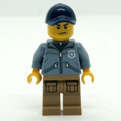 Figurine Policeman, Sand Blue Jacket with Pockets and 'POLICE' on Back, Dark Blue Cap du set 60174