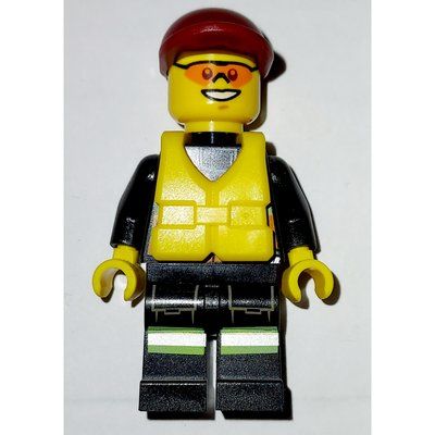 Figurine Fireman, Orange Safety Vest with Radio, Dark Red Cap, Yellow Life Vest, Orange Sunglasses du set 60005