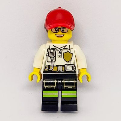 Figurine Firewoman, White Polo Shirt with Radio and Badge, Red Cap with Hair, Glasses du set 60215