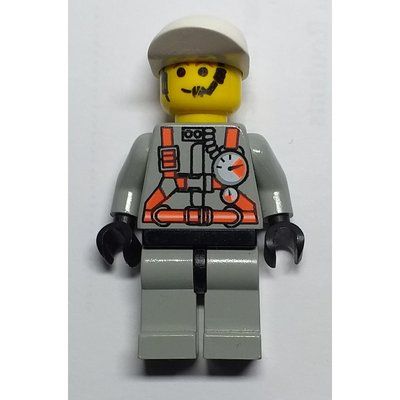 Minifigurka Fireman, Light Gray Fire Suit with Gauges and Straps, White Cap, Headset z zestawu 6478