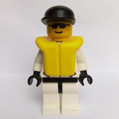 Minifigurka Res-Q Man, Black Cap, Yellow Life Vest, Sunglasses z zestawu 6451