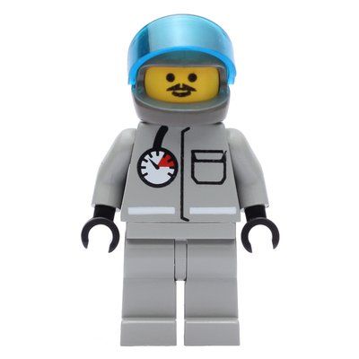 Minifigurka Fireman, Light Gray Fire Suit with Gauge and Pocket, Dark Gray Helmet with Visor, Moustache z zestawu 6582