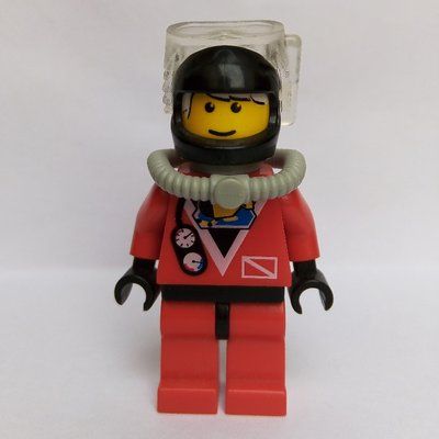 Figurine Diver, Man, Red Wetsuit, Black Helmet with Mask, Airtank, Printed White Hair du set 6441