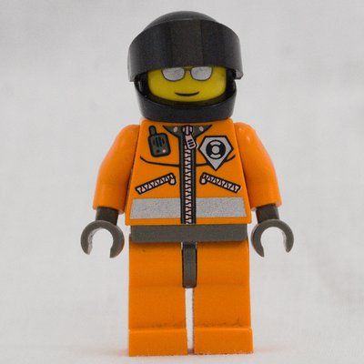 Minifigurka Coast Guard, Orange Jumpsuit with Zipper, Radio, and Badge, Dark Gray Helmet with Visor, Silver Sunglasses z zestawu 7047
