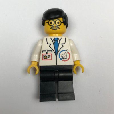 Minifigure Launch Command Ground Crew, White Jacket, Black Hair, Moustache and Glasses del set 6339