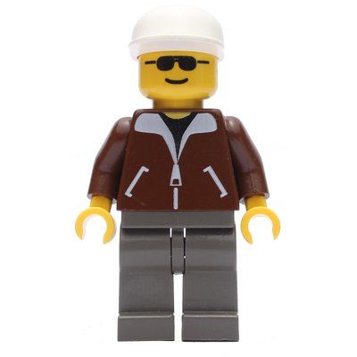Minifigura Man, Brown Jacket, Dark Gray Legs, White Cap del set 3438