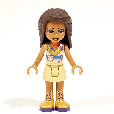 Figurine Andrea - Tan Jacket, Tan Skirt, Dark Brown Hair du set 41424