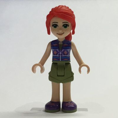 Figurine Mia - Dark Purple Top, Olive Green Skirt du set 41422