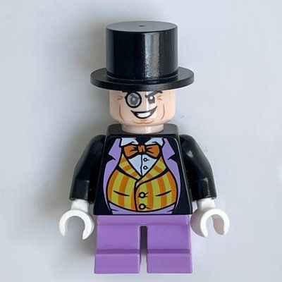Minifigura The Penguin, Orange and Yellow Striped Vest del set 76158