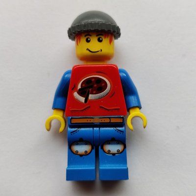 Minifiguur Pepper Roni with Dark Bluish Gray Hat uit set 9247
