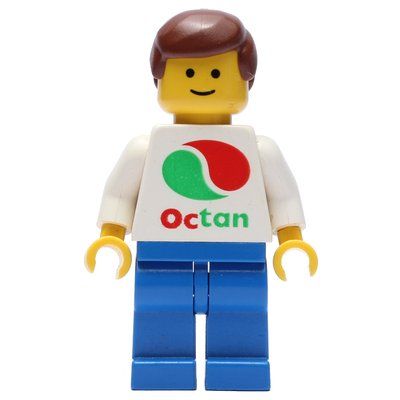 Minifiguur Man, White Top with Large Octan Logo, Blue Legs, Reddish Brown Hair uit set 9247