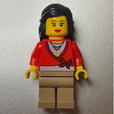 Figurine Woman, Cardigan Tied with Bow and Necklace, Dark Tan Legs, Black Hair du set 4207
