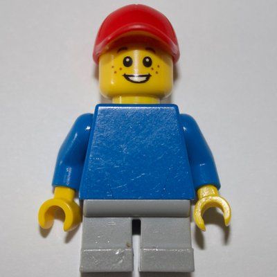 Figurine Kid - Blue Torso, Light Bluish Grey Legs, Red Cap du set 31010