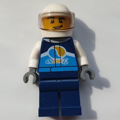 Minifiguur Racer, Dark Blue Jumpsuit with Octan E Logo, White Helmet with Visor uit set 60256