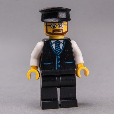 Figurine Man, Black Vest and Tie, Black Legs, Black Hat, Beard and Glasses du set 60200