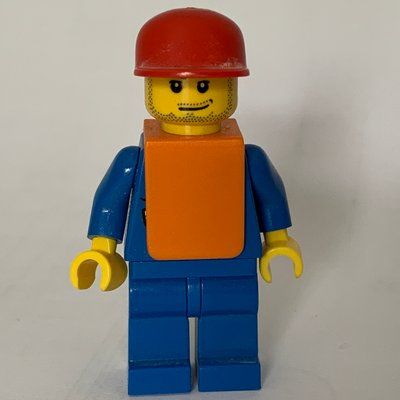 Figurine Ground Crew, Blue Suit with Tie and Plane Logo, Red Cap, Orange Vest, Stubble du set 7893