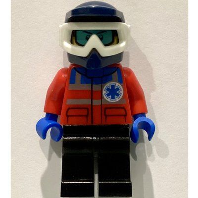 Figurine Paramedic, Red Jacket with Star of Life, Dark Blue Dirt Bike Helmet with Snow Goggles, Printed Snow Goggles du set 60203