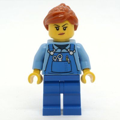 Minifigure Woman, Blue Overalls over Shirt, Dark Orange Hair, Dirt Stains del set 60232