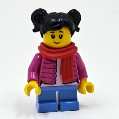 Figurine Girl, Open Dark Pink Jacket, Short Medium Blue Legs, Red Scarf, Black Hair du set 80105