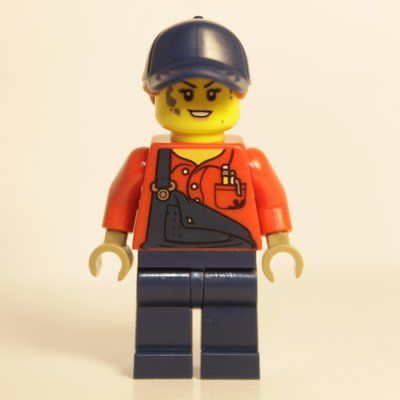 Minifigur Red Torso, Dark Blue Overall, Dark Blue Cap aus Set 40409