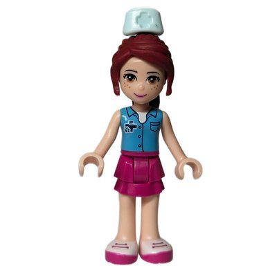 Figurine Mia - Medium Azure Shirt, Magenta Skirt, Veterinarian, Nurse Hat du set 10728