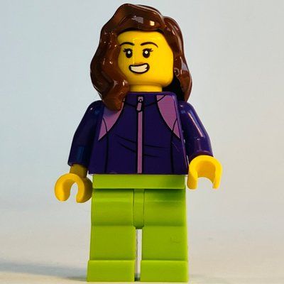 Minifiguur Dark Purple Torso, Lime Legs, Reddish Brown Hair uit set 40429