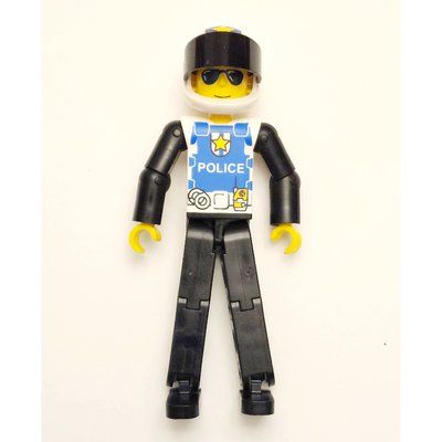 Figurine Technic Figure Black Legs, White Top with Police Logo, Black Arms - White Helmet du set 8252