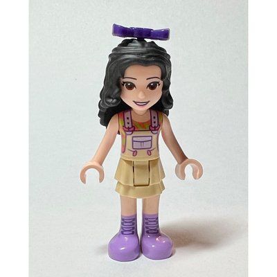 Figurine Emma - Tan Overall, Black Hair, Bow du set 41438