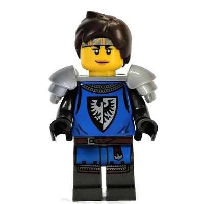 Figurine Black Falcon Knight, Female - Blue Torso, Pearl Dark Gray Legs, Dark Brown Hair, Flat Silver Shoulderguard du set 21325