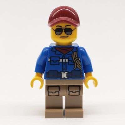 Figurine Man, Blue Jacket, Dark Red Cap, Sunglasses du set 60301