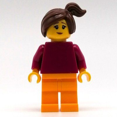 Figurine Maria - Magenta Torso, Orange Legs, Reddish Brown Hair du set 45345