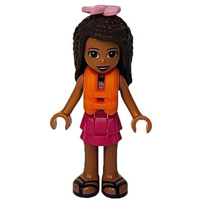 Figurine Andrea - Dark Blue Top, Magenta Skirt, Live Jacket du set 41700